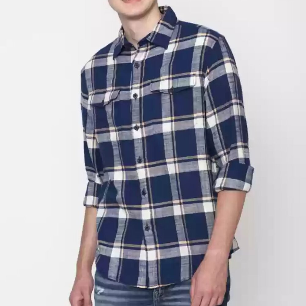 🔥 American Eagle Outfitters | Blue Plaid Seriously Soft Long-Sleeve Shirt M